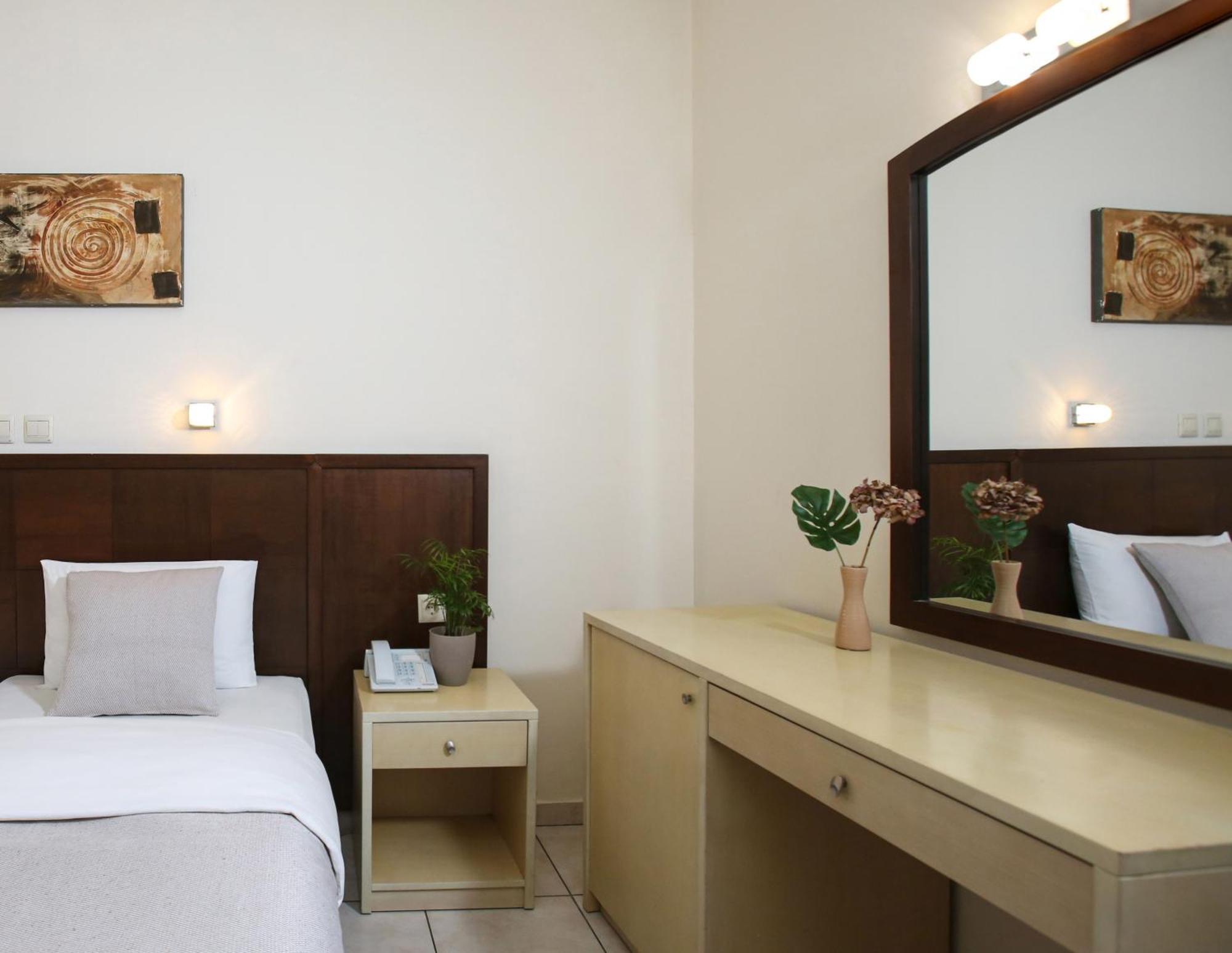 Hotel Astron Karditsa Ngoại thất bức ảnh
